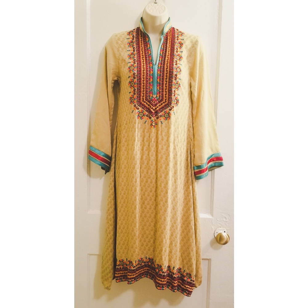 Casual embroidered kameez top